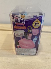 REAL LITTLES MINI HANDBAG FUZZY PINK & BLUE ~ 6 SURPRISES NEW IN BOX