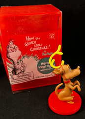 Dr. Seuss – How the Grinch Stole Christmas – Mystery Vinyl Figure – Max the Dog