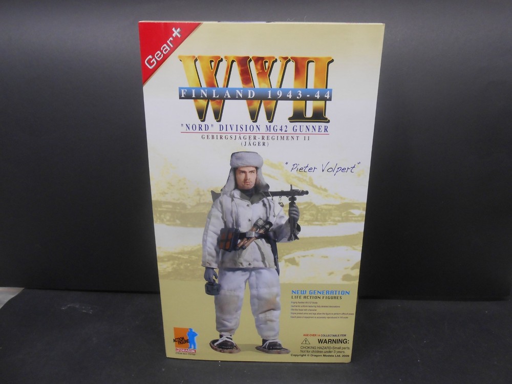Dragon 1:6 WWII German Winter MG 42 Gunner Gear+ BBI Ultimate Soldier DID