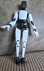 3D Printed Articulated Tesla Optimus Robot Figure-based on Dummy 13 – 9.5″ Tall