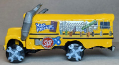 Disney Pixar Cars 3 Demolition Derby Miss Fritter Ms. Fritter Diecast 1:55 FC