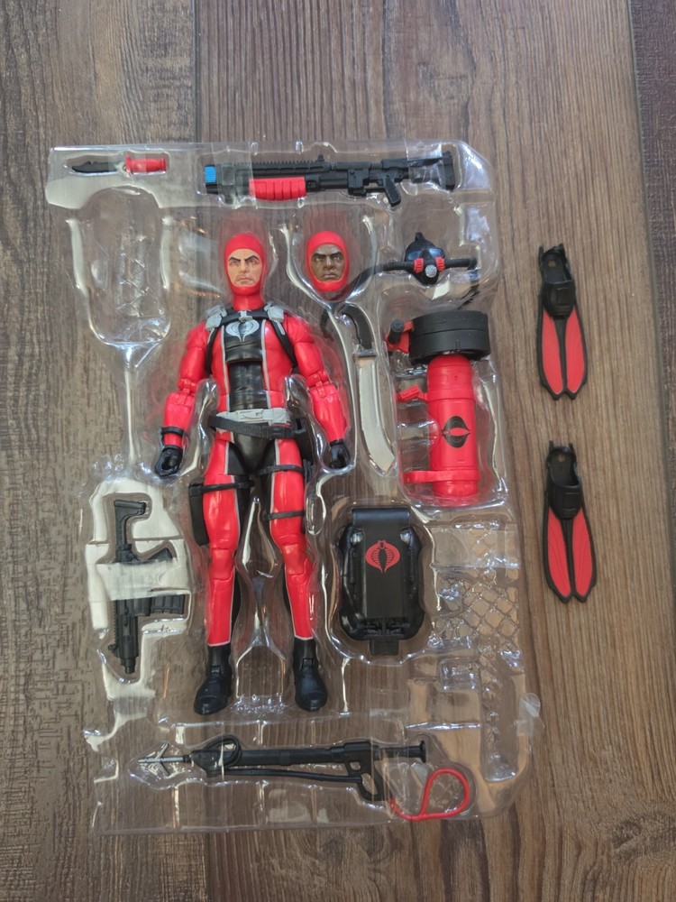 GI Joe Classified Series Cobra Diver From Mass Device 169 Set Missing One Gun