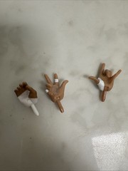 6 WWE Action Figure Extra Hands (Set of 3) Mattel Elite. Parts only. #10