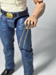 Marvel Legends 6” Wolverine Amazon Exclusive X-Men Figure – (T6)
