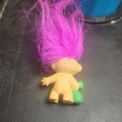 Trolls Figurine Purple Hair Green Bag Mask Beige Plastic Cartoon Character
