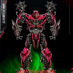 Unique Toys UT R-09 2.0 R09 Red Destroyer Stinger Transform NEW VER. Figure 21cm