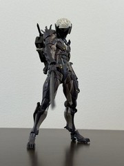 KAIYODO Revoltech Yamaguchi METAL GEAR RISING REVENGEANCE RAIDEN No.140 Figure