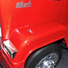 JADA Toys Diecast CARS 3 Mack with Trailer VHTF 1:24 Diecast