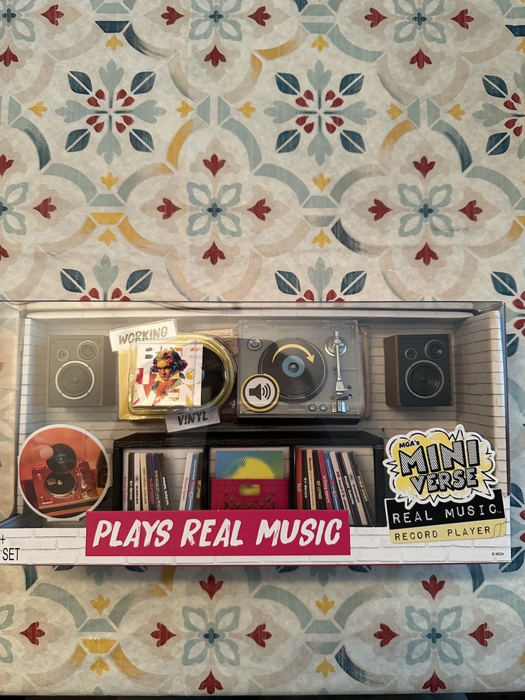 BRAND NEWMGA’s Miniverse Real Music Record Player Mini Collectibles