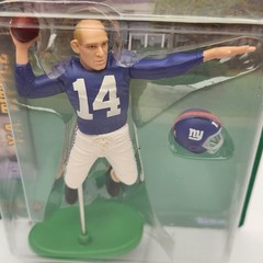 Starting Lineup 1998 Pro Football Hall of Fame Legends Y.A. Tittle #14 1:18 Fig.