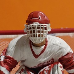 Figurine McFarlane NHL Series 2 Dominik Hasek White Regular Detroit Red Wings
