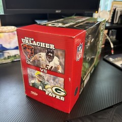 2003 MCFARLANE NFL FOOTBALL BRIAN URLACHER BRETT FAVRE SEALED 2 PACK SET BEARS