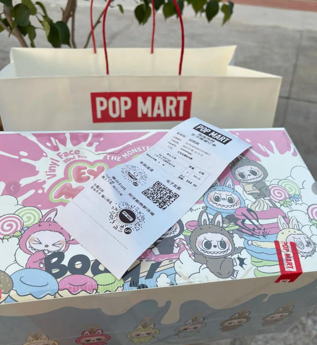Kawaii The Monster Tasty Macarons Blind Box-POPMART Random Vinyl Toy Single Pack