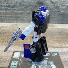 Transformers War For Cybertron Generations Select Deep Cover WFC-GS23 READ