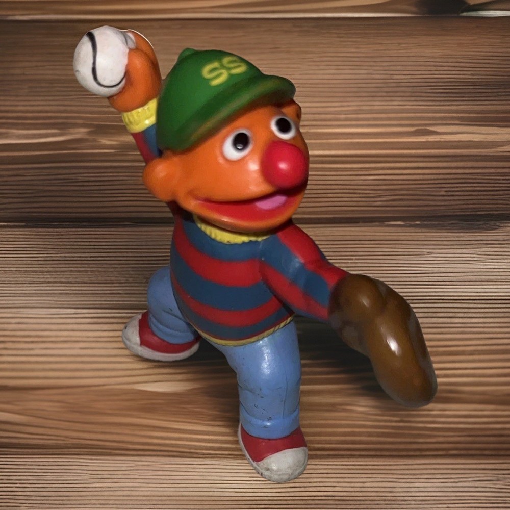 Sesame Street/ Ernie Baseball Pitcher /PVC Figure /1980s Applause Collectible.