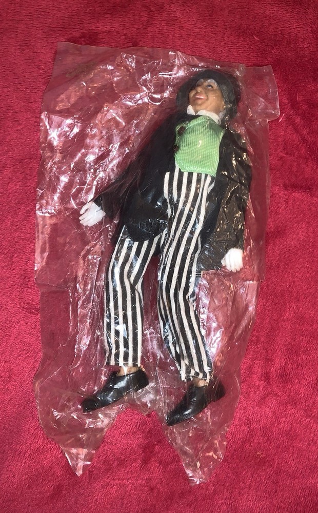 VINTAGE 1974 MEGO WIZARD OF OZ WIZARD (NIP) ” 8″ DOLL – UN OPENED AND UN PLAYED
