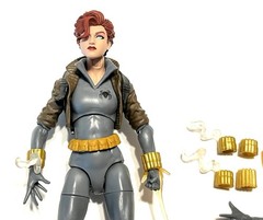 Marvel Legends Series Walmart Exclusive Black Widow Grey Suit Action Figure 6”