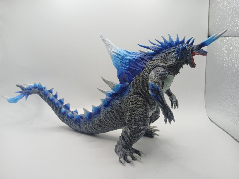 Titanicus Vinyl Figure (SH Monsters Hiya Toys So That This Listing Is Seen)