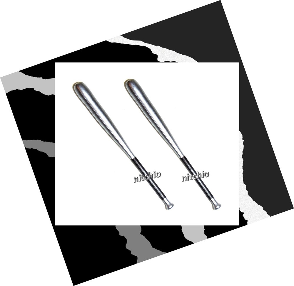Mezco One:12 Return of the Baker’s Dozen – TWO BASEBALL BATS 1/12 Scale Fodder