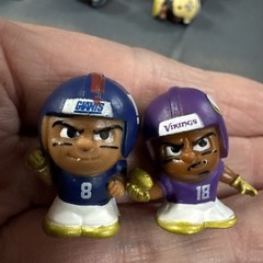 NFL TeenyMates Gold Box Superstar Collector Set – Exclusive Metallic Gold Lot
