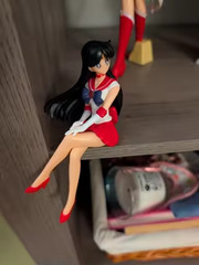 Sitting Sailor Mars Figure 13.5cm Black Hair Red Skirt Statue Birthday Gift