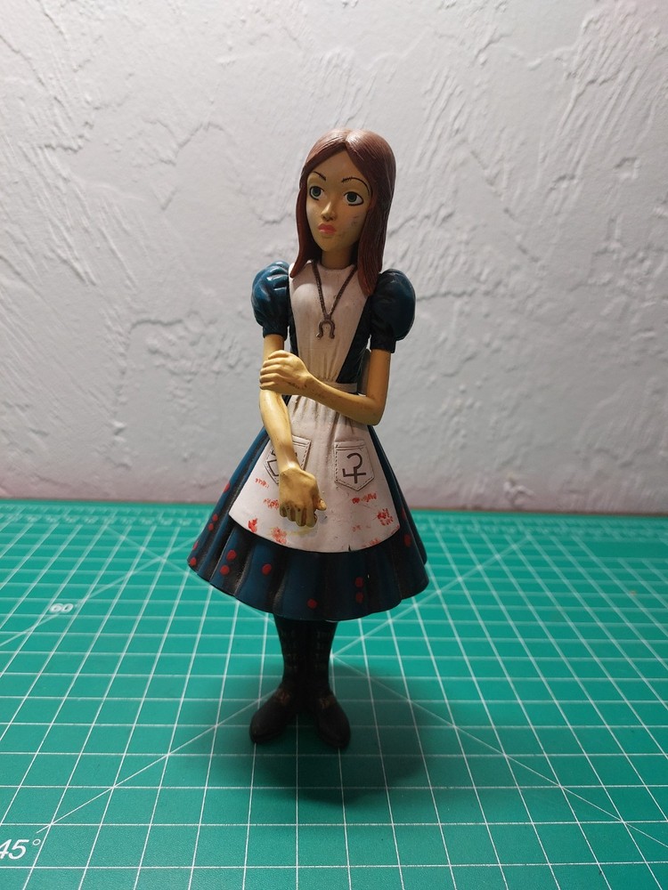 American McGee’s Alice Figure Alice in Wonderland Electronic Arts