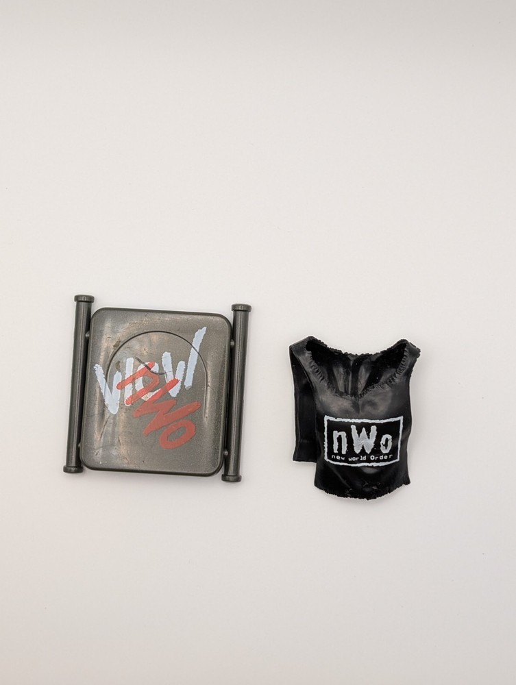 WCW Wrestling Action Figure Accessory – NWO Cut Off Shirt + Chair