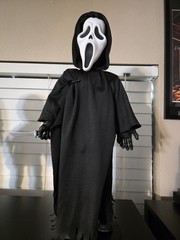 GHOSTFACE! 18″ Roto Plush Doll Figure Scream Mezco Horror Brand New!