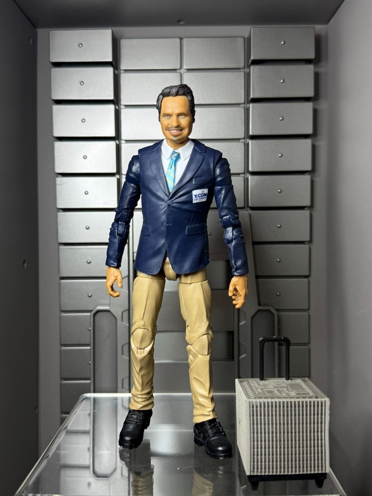 Marvel Legends Ant-Man and the WASP Marvel’s X-con Luis 6″ Action Figure