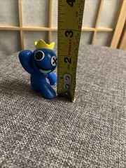 Rainbow friends blind bag figure SERIES 2 blue Roy Mojo open pack 2.5”