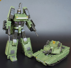 Jinbao Bruticus Robot Oversized Warbotron Toy Action Figure IN BOX