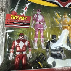 Playmates Mighty Morphin Power Rangers Re-Ignition Auto-Morphin Battle Pack- NEW