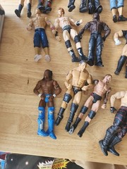 Huge Lot Of Used Wrestlers Mix Years! 32 Wrestlers Many Different Years