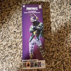 2019 Jazwares Fortnite Victory Series – DJ YONDER 12in. Posable Action Figure
