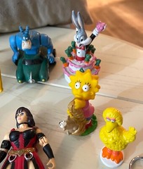 Vintage Toys, Action Figures Lot TV shows, Cartoons 17 loose assorted toys