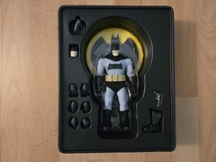 Mezco Toyz One: 12 Collective The Dark Knight Returns Black And Gray Figure