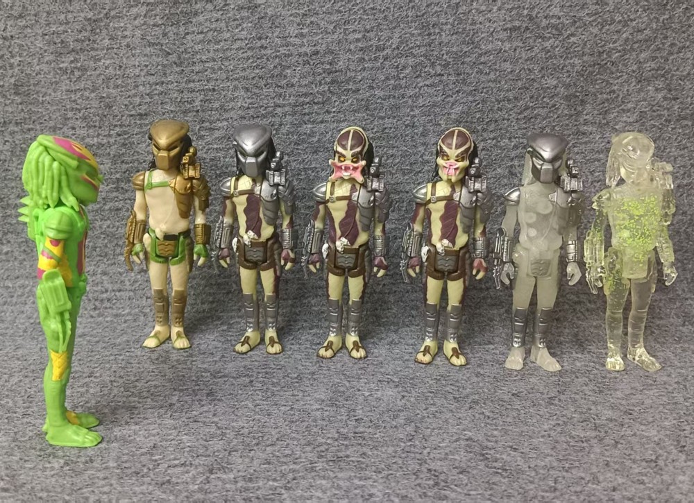Lot of 7 Super 7 Predator Action Figure 3.75″ loose