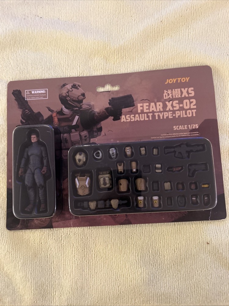 Joytoy Dark Source 1/25 Fear XS-02 Assault Type-Pilot Soldiers See Description