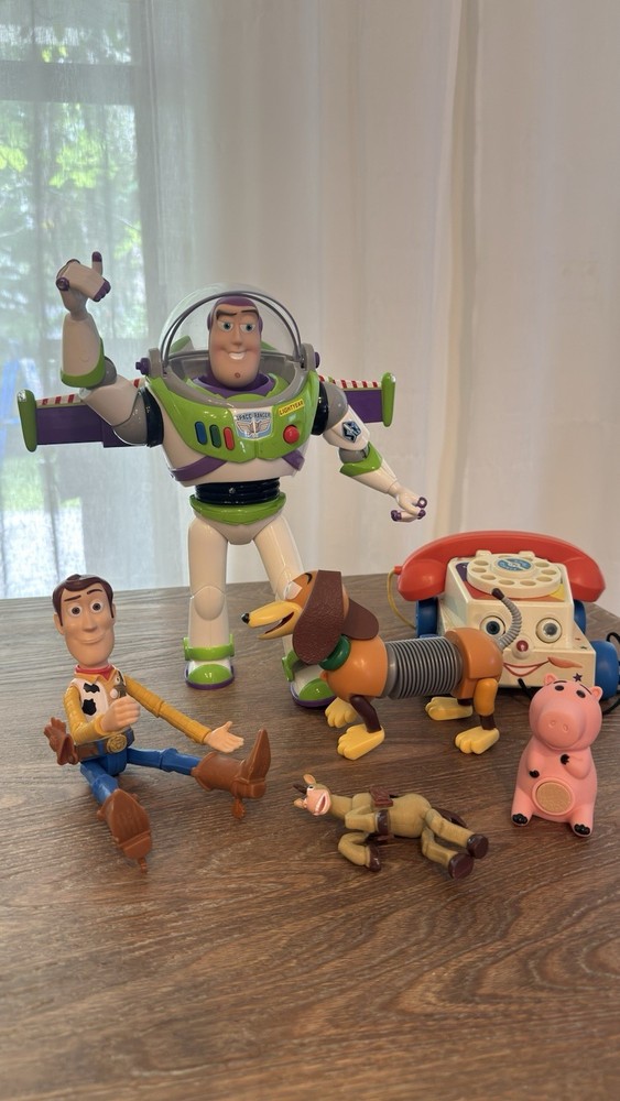 Vintage Toy Story Disney Action Figure Lot Buzz Lightyear Woody Slinky Hamm