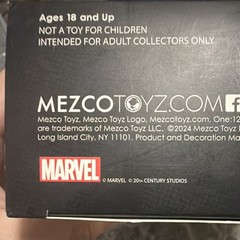 Mezco Toyz One:12 Collective Marvel Deadpool & Wolverine Wolverine Deluxe 2024