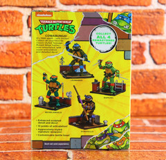 Teenage Mutant Ninja Turtles 1988 Remastered Leonardo 40th Anniversary