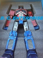 TRANSFORMERS G1 THREEA CLASSIC EDITION OPTIMUS PRIME ONE/500 LIMITED RELEASE2017