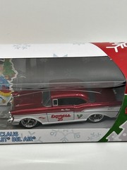 Jada Toys Holiday Rides 1:32 1941 Ford Pickup & 1957 Chevy Bel-Air Die-cast Car