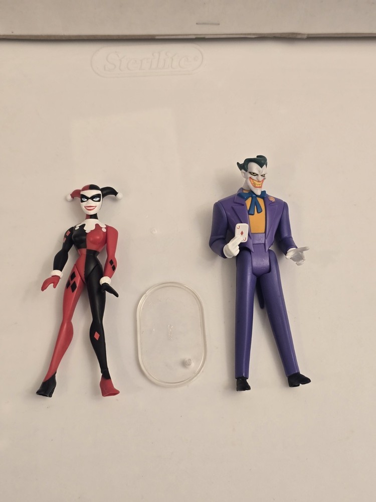 Mattel DC JLU Harley Quinn & Joker (Gray Ghost Version) Fresh From The Basement