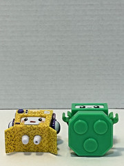 2 Rare LANKYBOX Loose Action Figures/DJ Boxy Series 5 & Green LankyBot Series 2