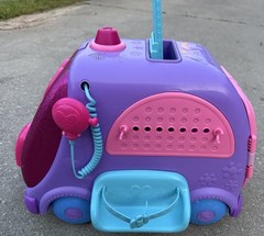 Doc McStuffins Get Better Mobile Clinic – Ambulance Works – Pull Along