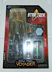 STAR TREK VOYAGER TUVIX 1/10 7″ FIGURE 003 NACELLE TOYS NEW SEALED