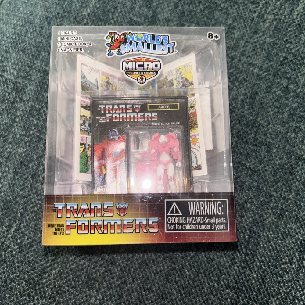 NEW World’s Smallest Micro Transformers Action Figure Arcee & full comic book