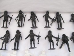 Vintage, 1960’s?, Astronauts, Plastic figures (22 white, 17 black)