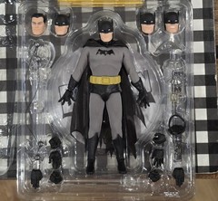 Mezco One:12 Collective Golden Age Batman Caped Crusader Exclusive Edition